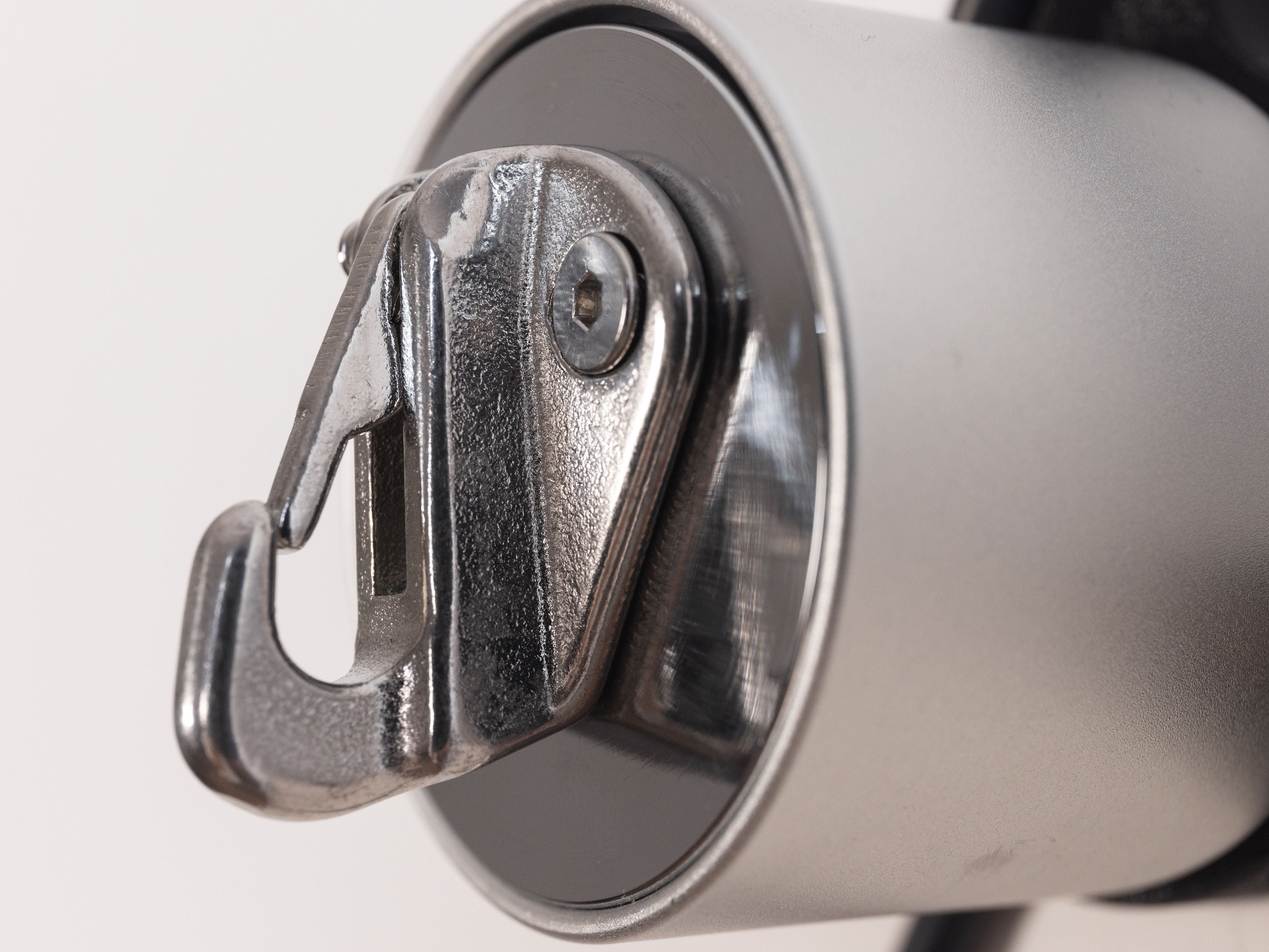 Snap hook disc (for MagBound® magnetic lock)