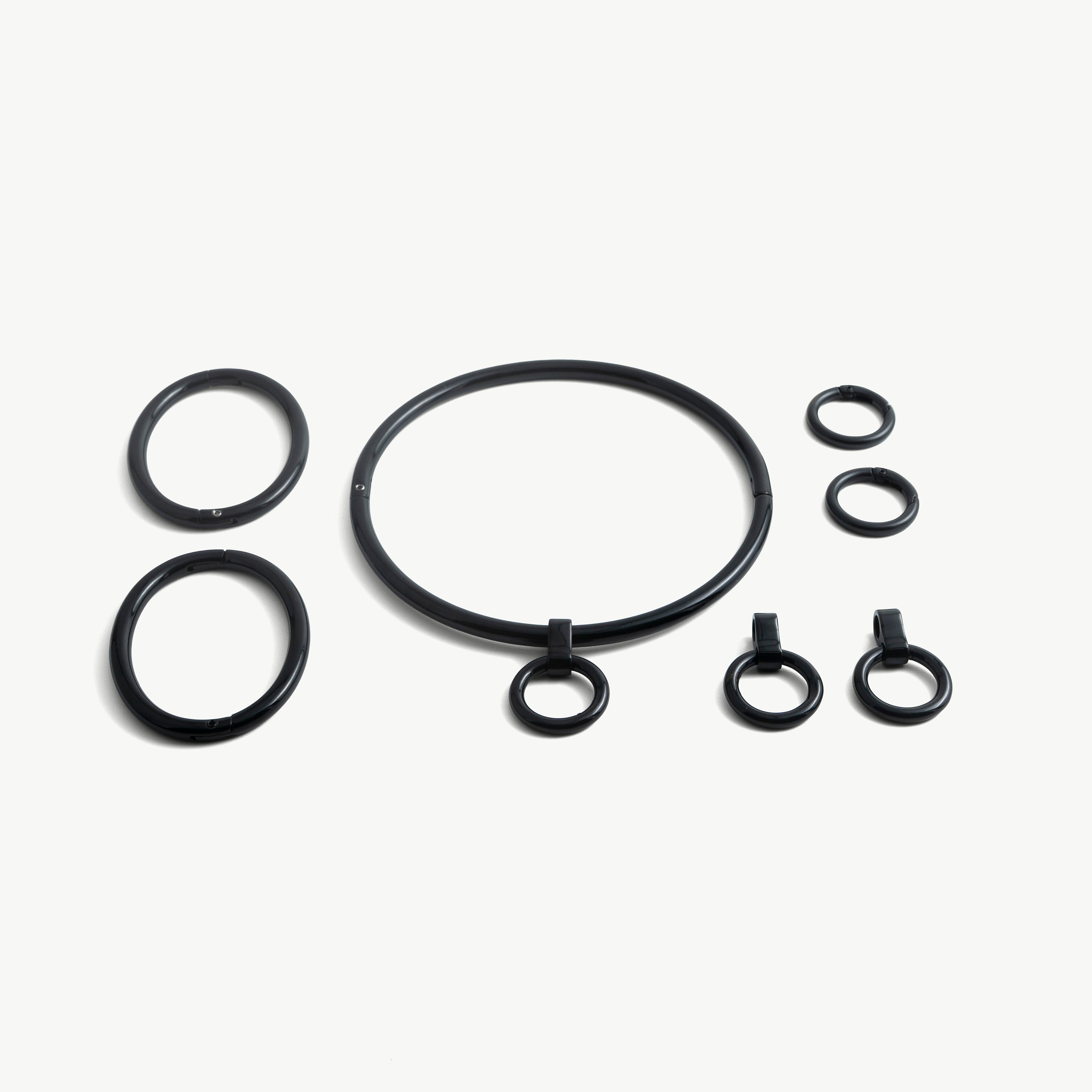 deSade® Locking Jewelry Set - Collar, Bracelets & Accessories (6mm, black)