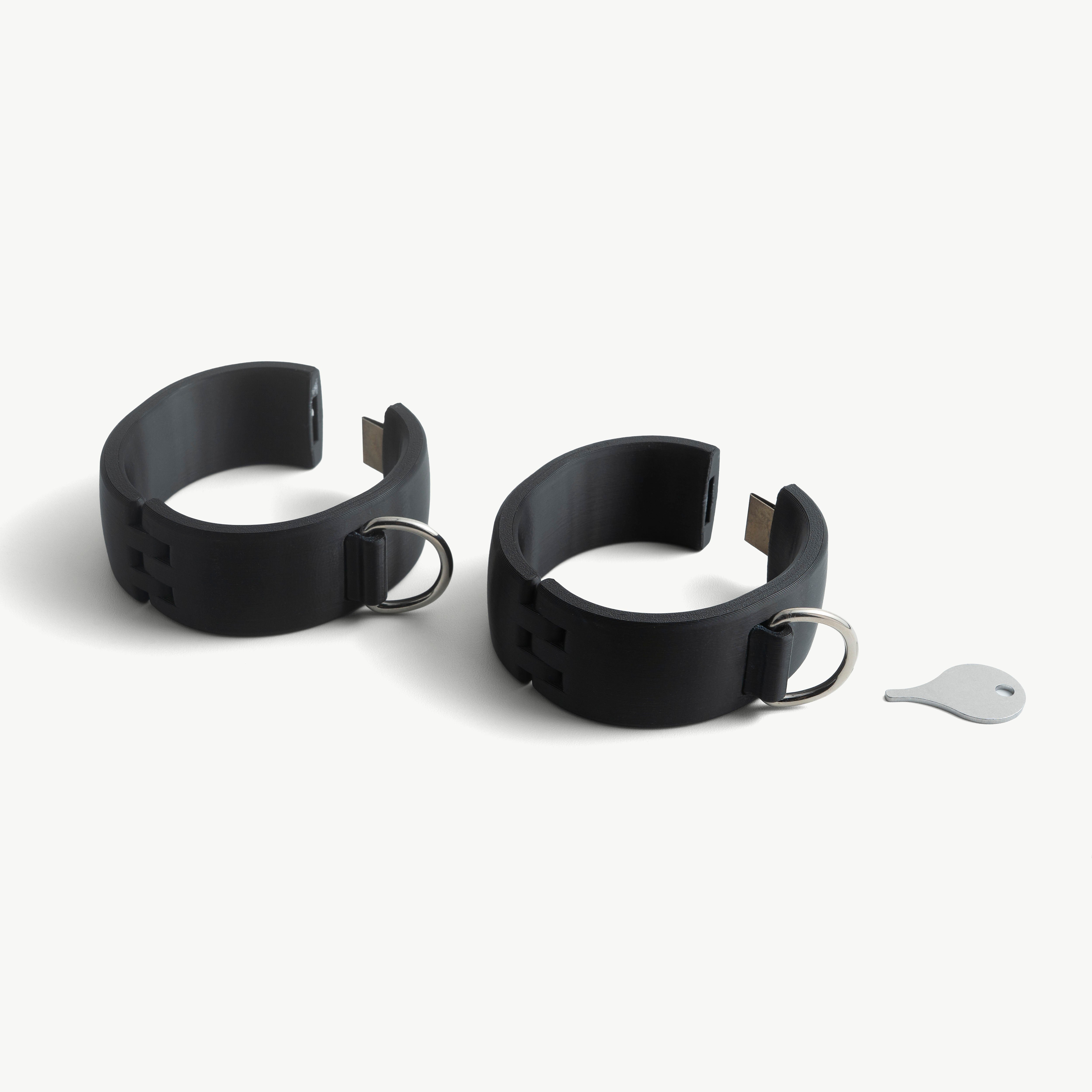 Quick Cuffs - 30mm height, with D-Ring (custom color and size)