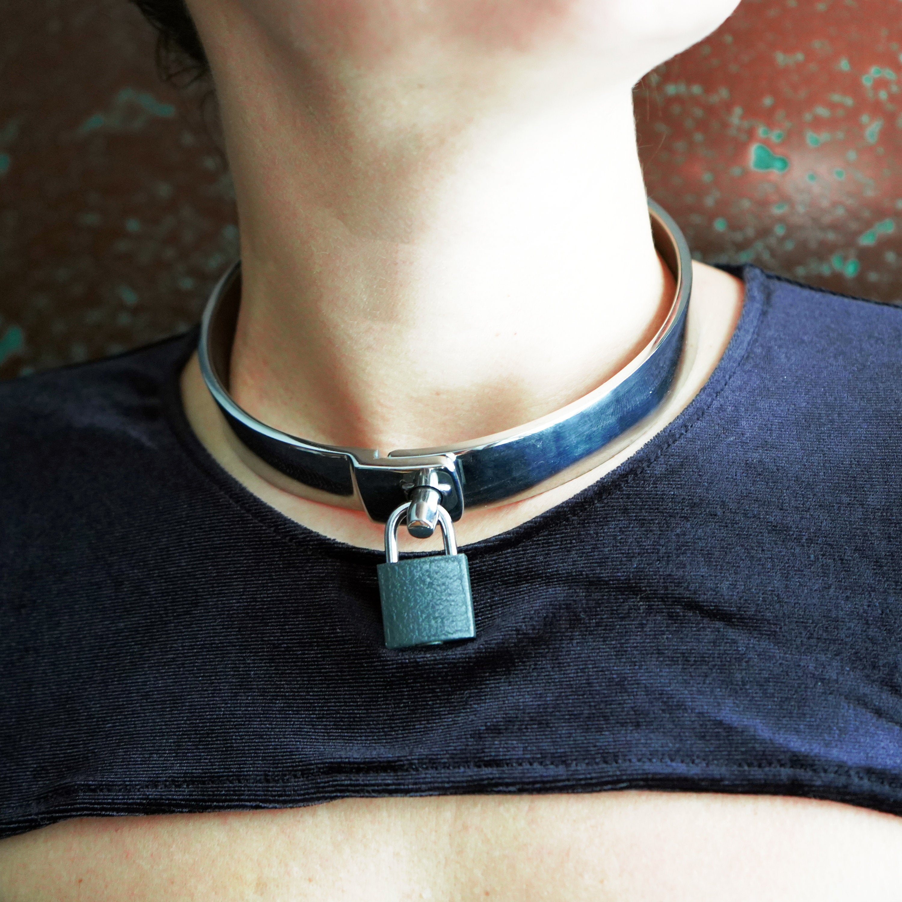 Massive Neckiron with Padlock for BDSM