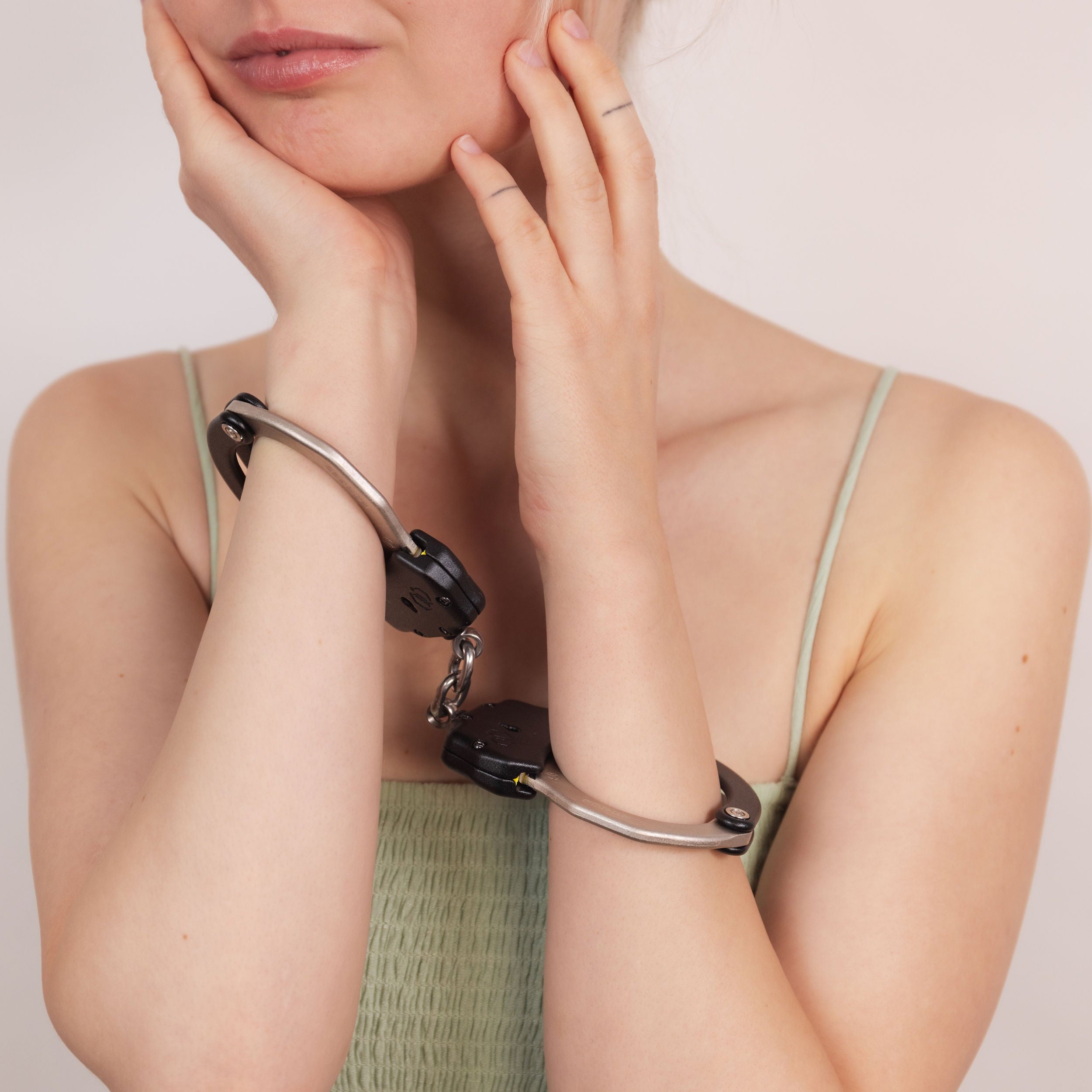 ASP Plus Cuffs - with chain