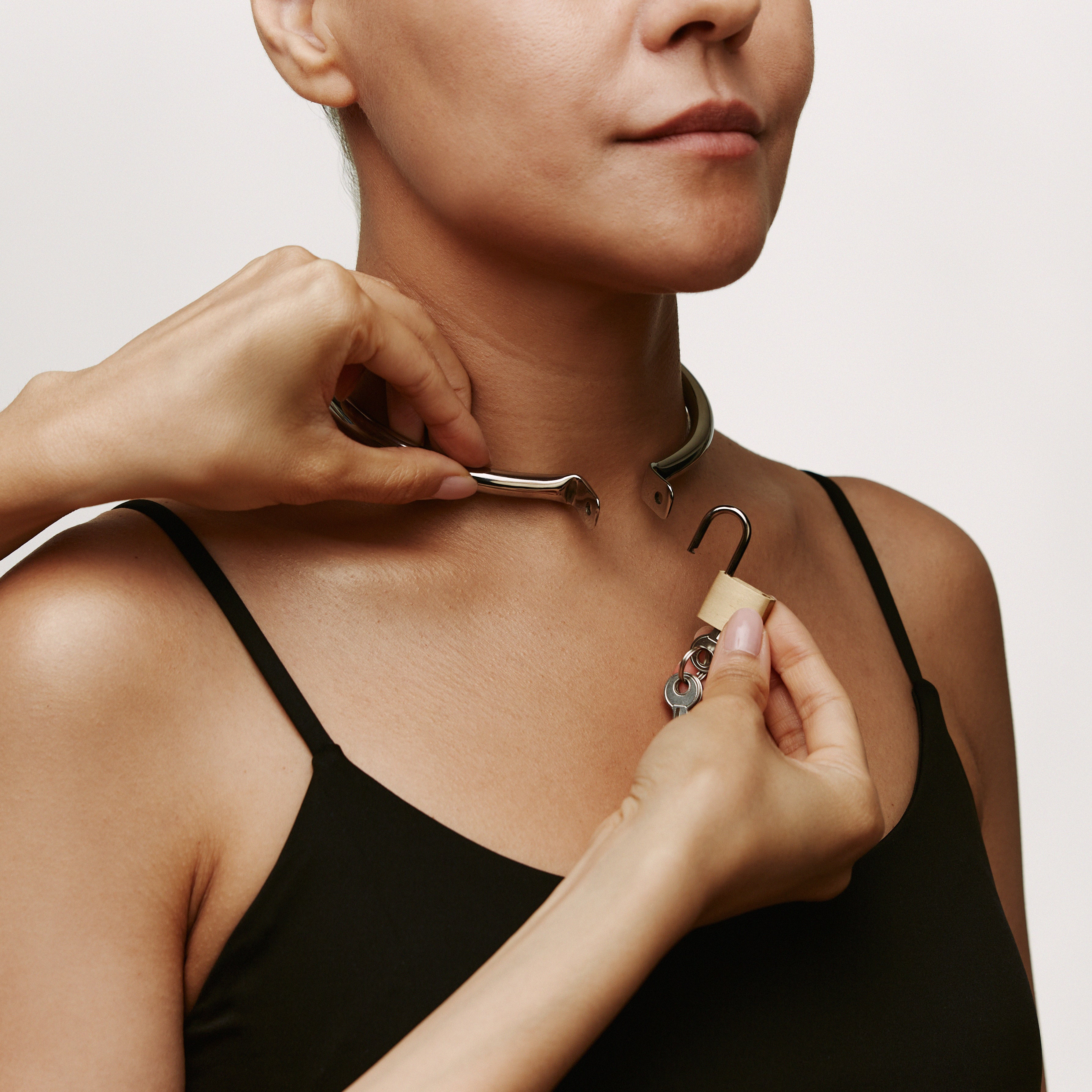 Day Collar - very light weight, with padlock (8mm thick)