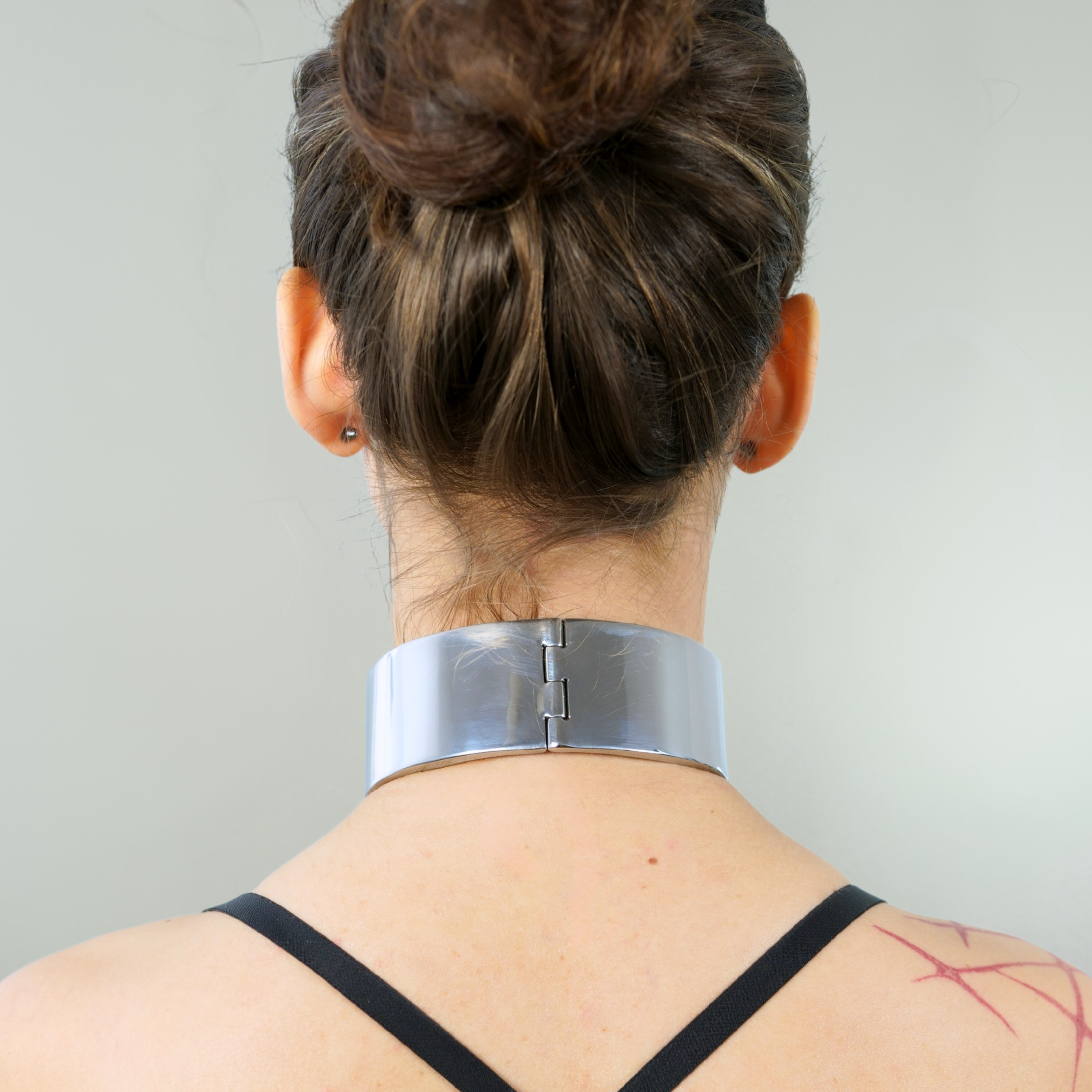 Wide heavy collar - magnetic closure, detachable ring