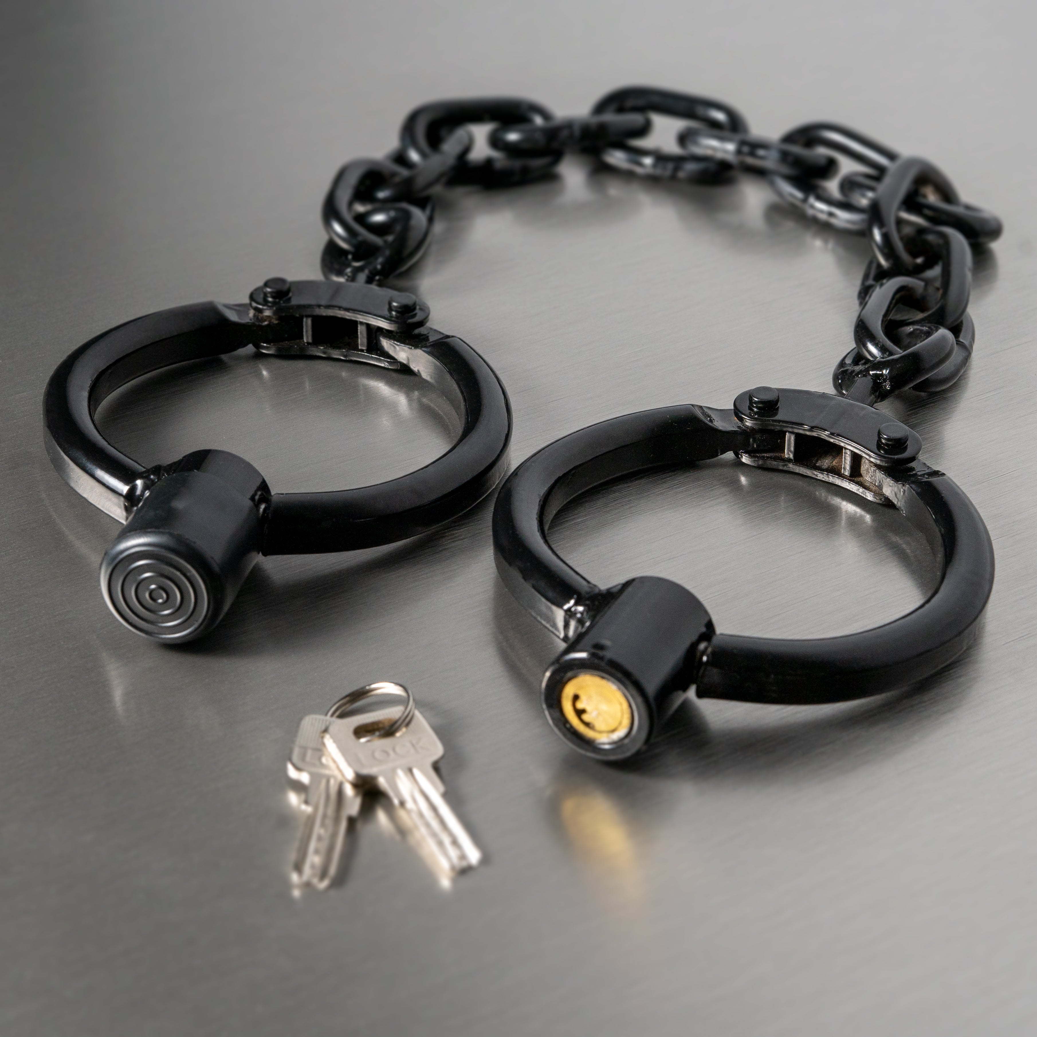 Legcuffs - very heavy, with large chain (black)