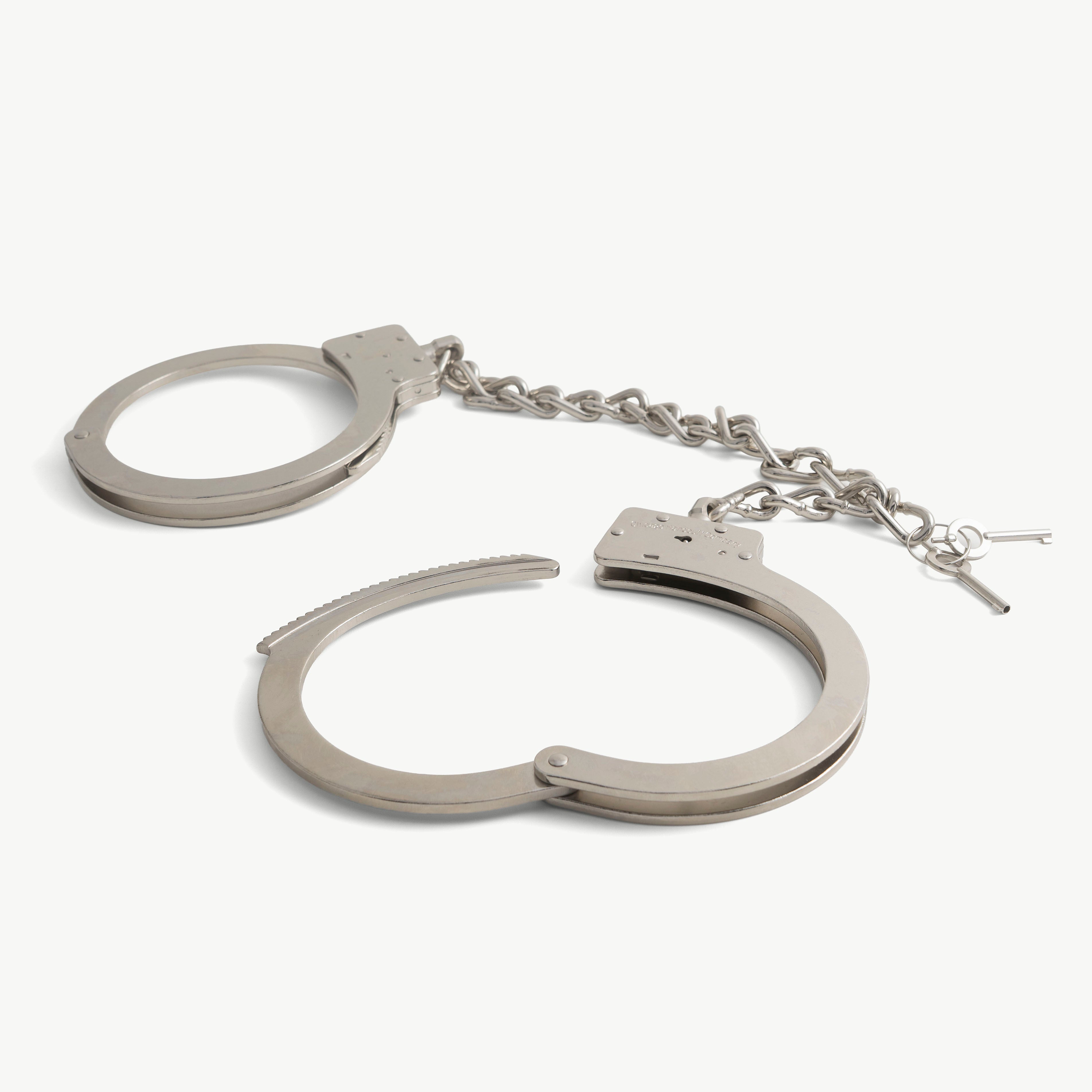 Age of Bondage Chicago 2500 oversized steel boot cuffs, chained leg irons with handcuff key