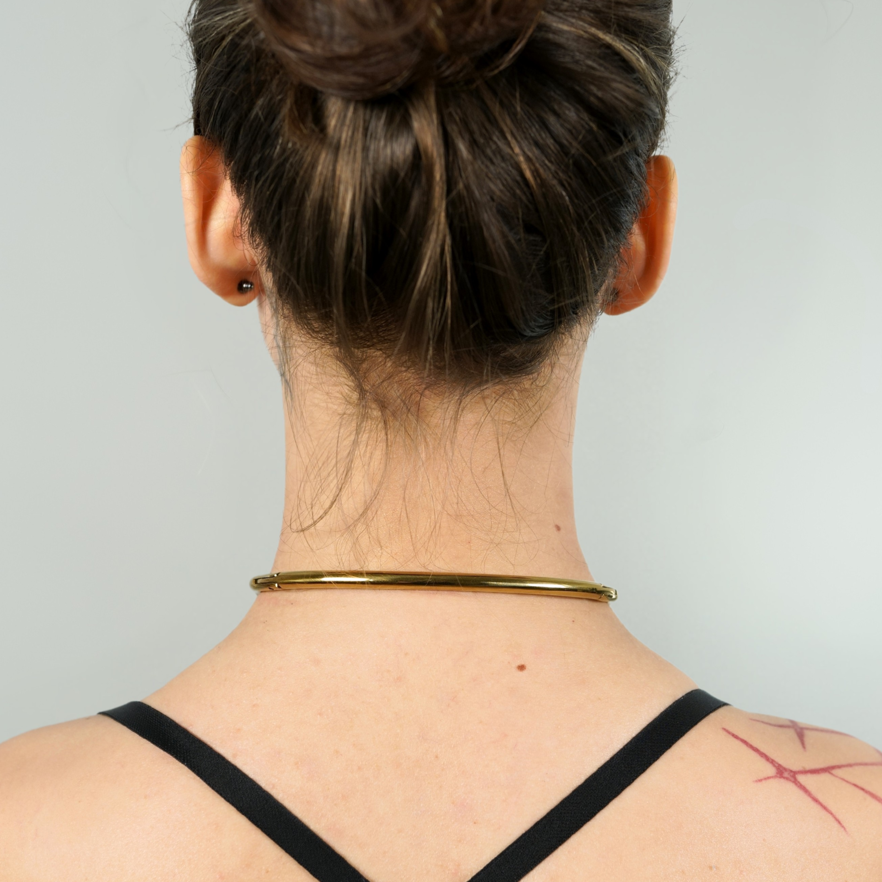 deSade® day collar - ergonomic, hex lock (6mm thick, gold)