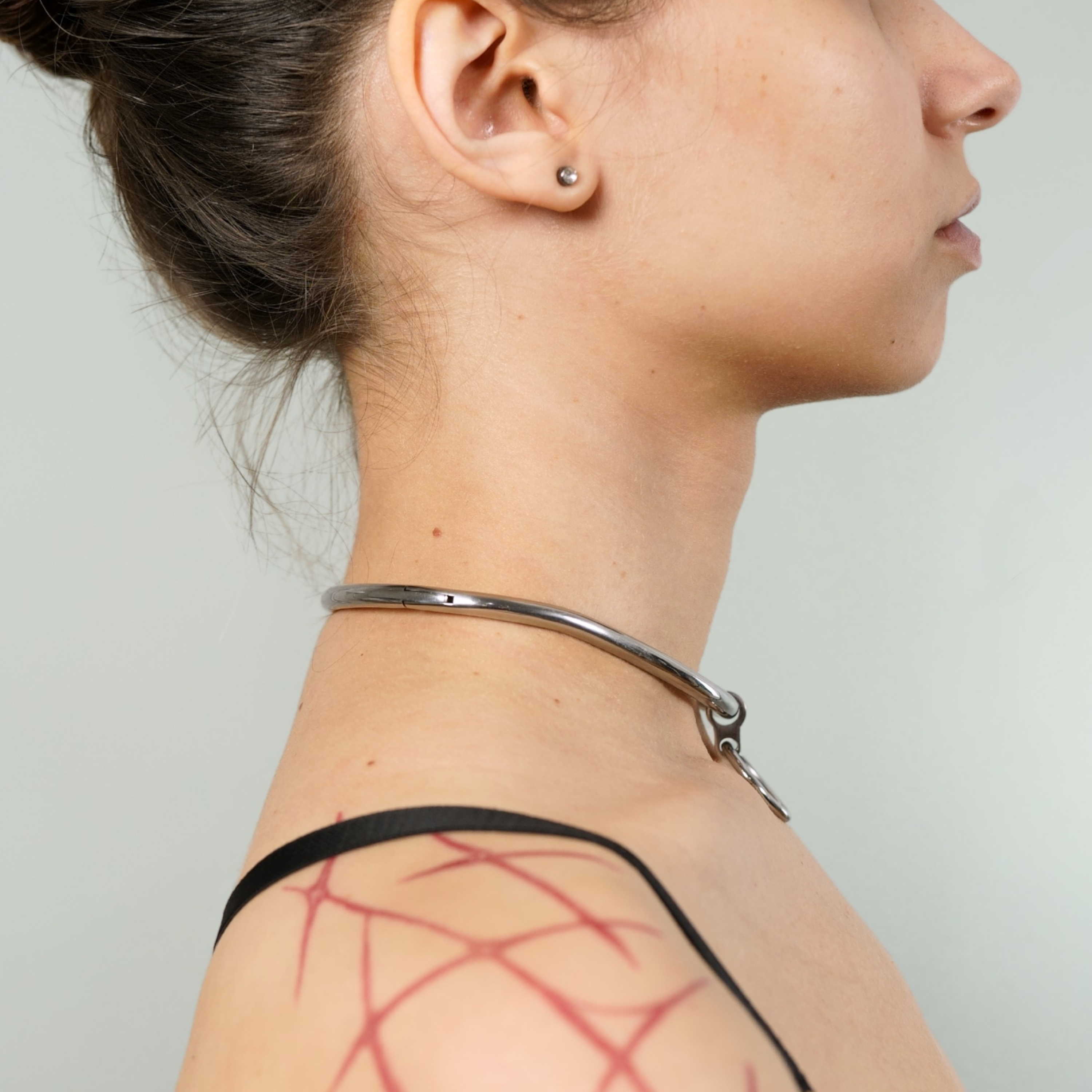 deSade® day collar - ergonomic, hex lock (6mm thick, silver)