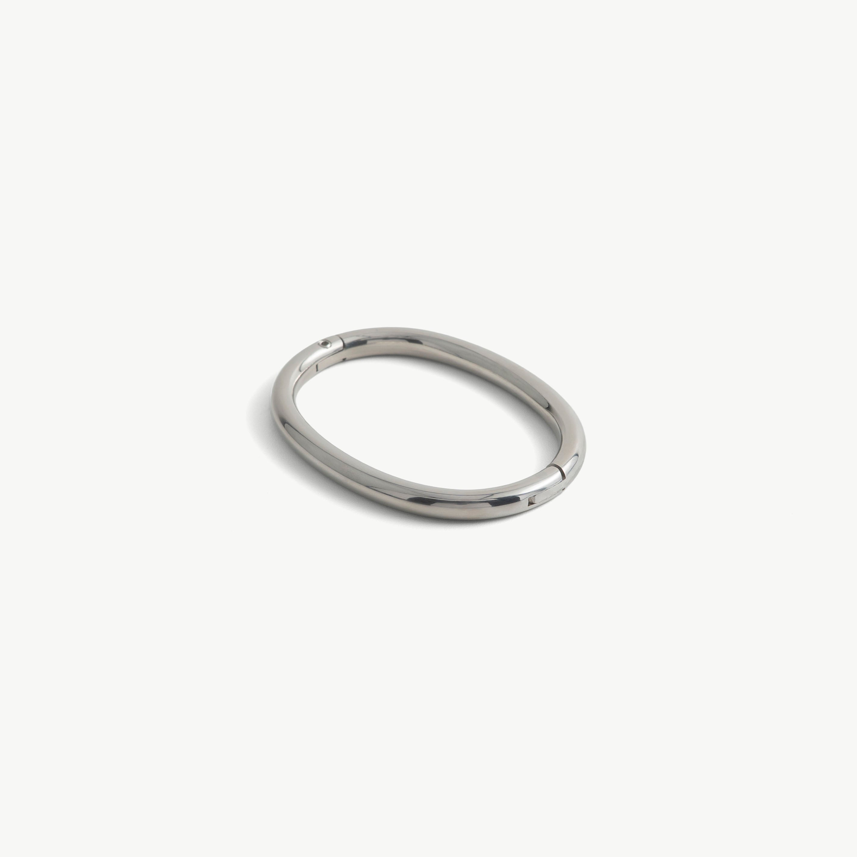deSade® Wrist Bracelet - hidden hex lock (6mm thick, silver)