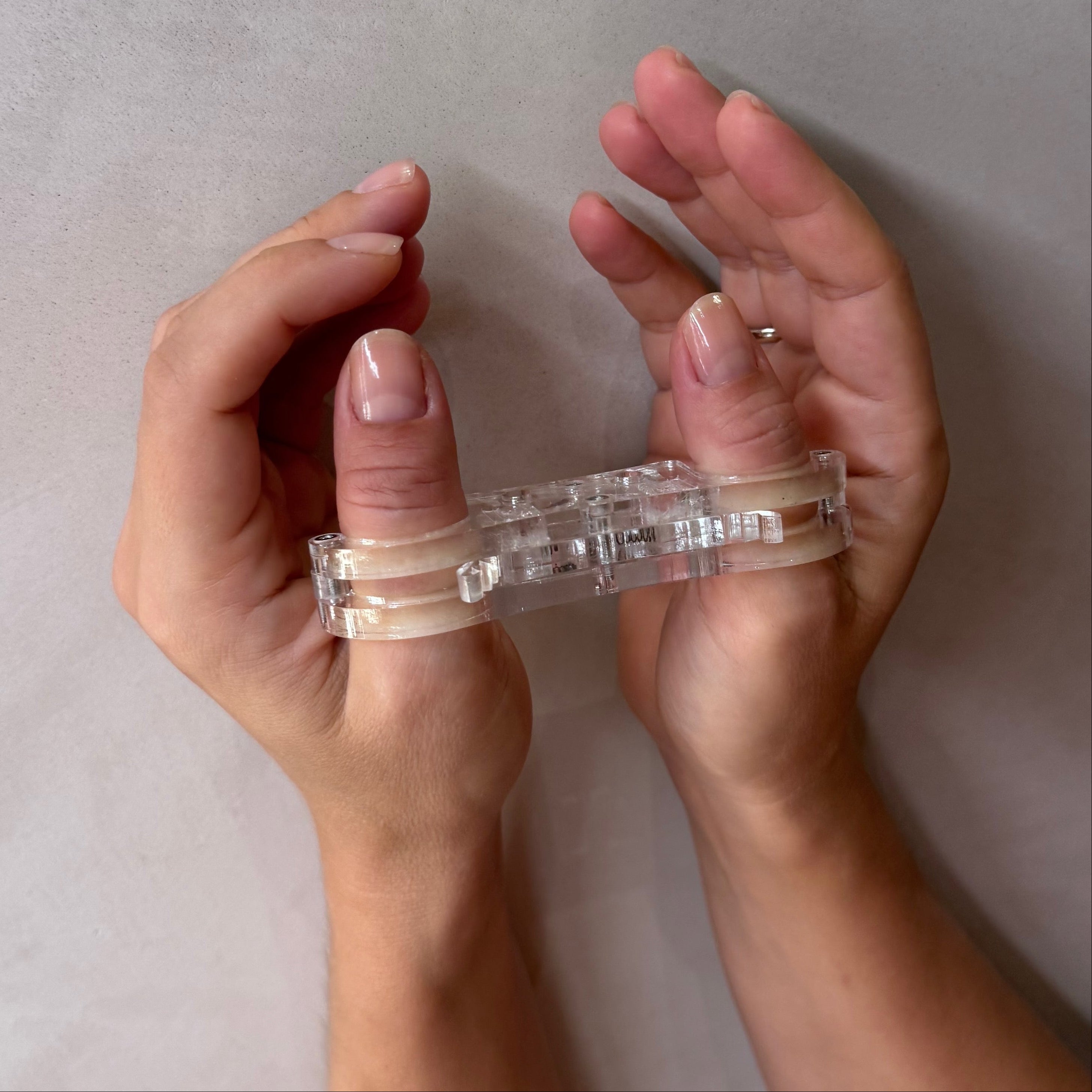 Thumbcuffs (transparent)