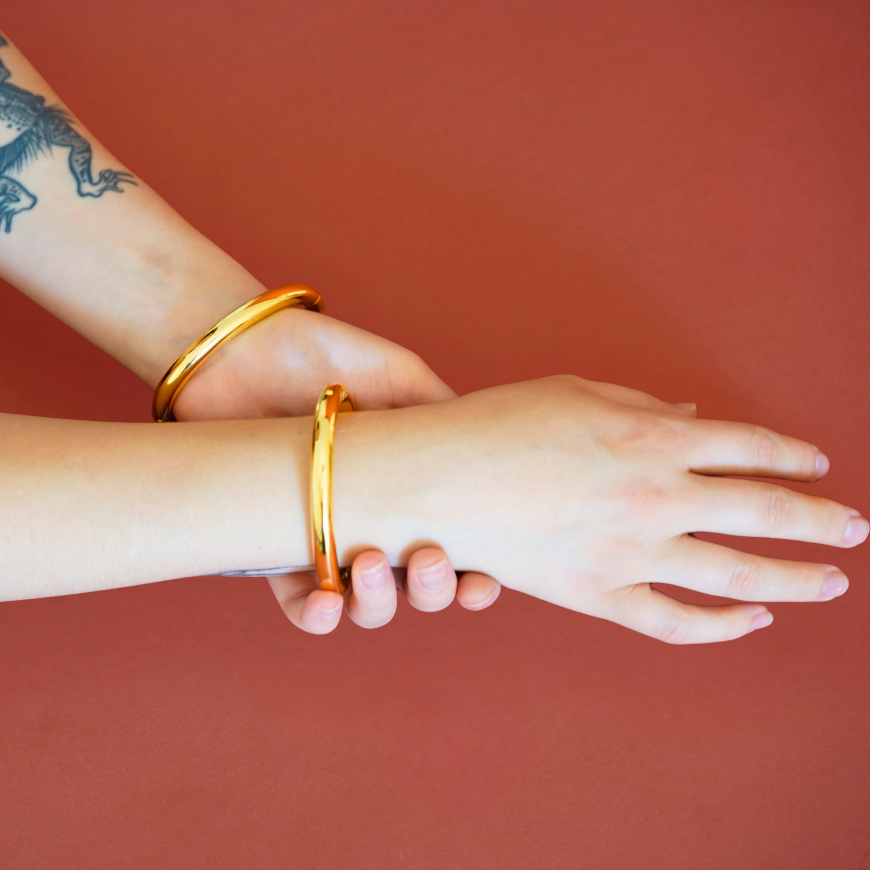 deSade® Wrist Bracelet - hex lock (8mm thick, gold)